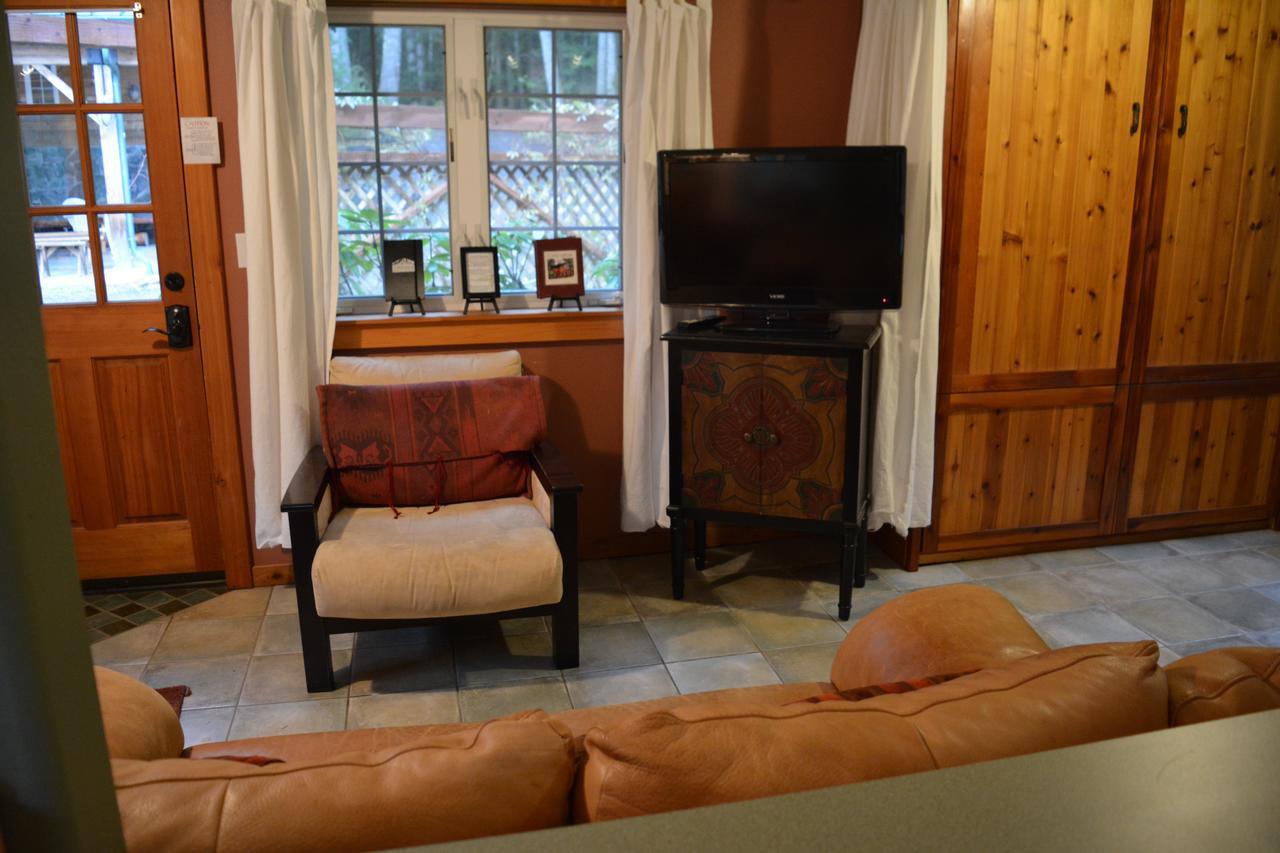 Copper Creek Inn Ashford Ngoại thất bức ảnh
